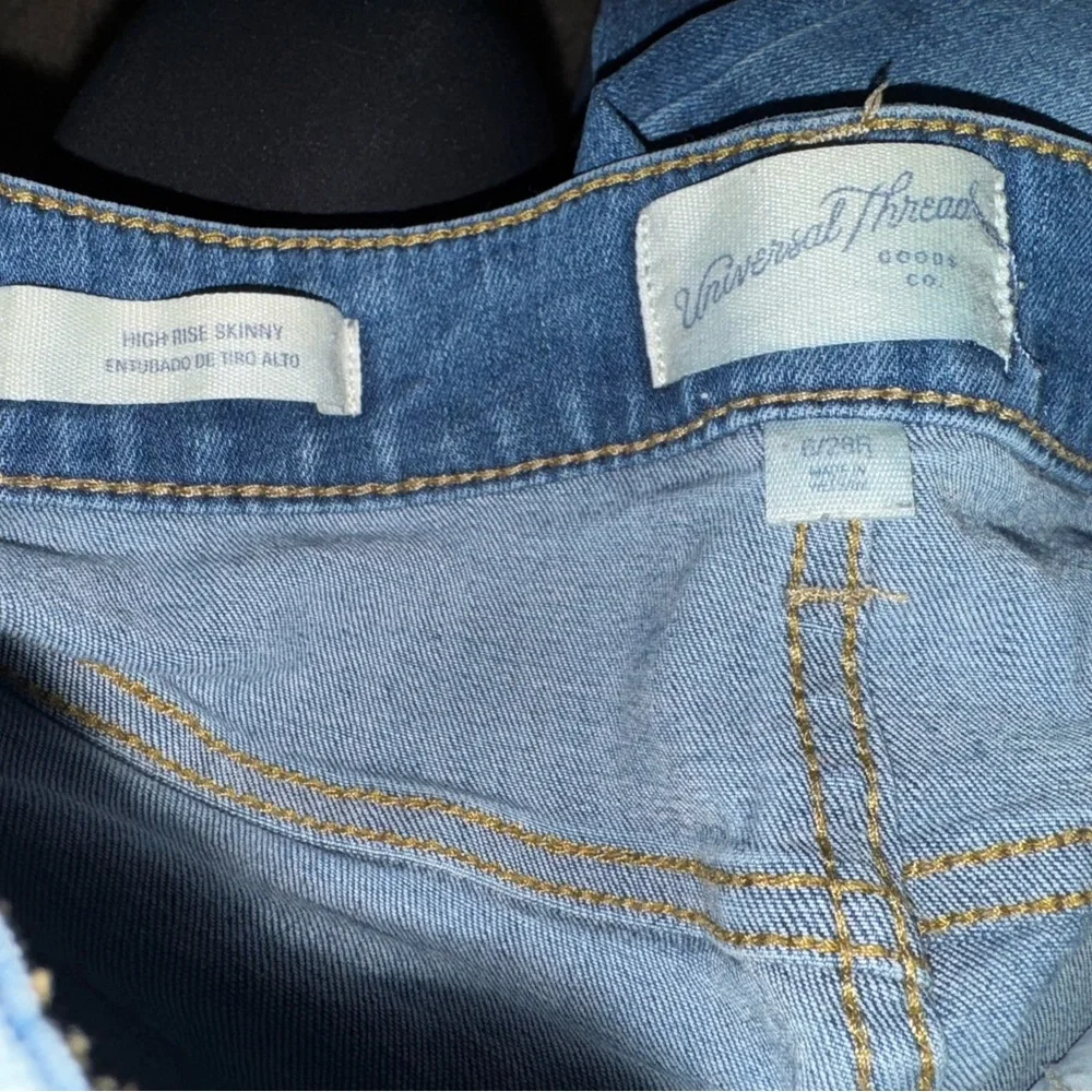 Universal Thread Jeans - Picture 2 of 2